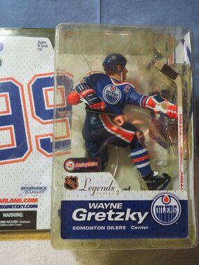 McFARLANE LEGENDS SERIES 2 WAYNE GRETZKY EDMONTON OILERS HOCKEY FIGURE